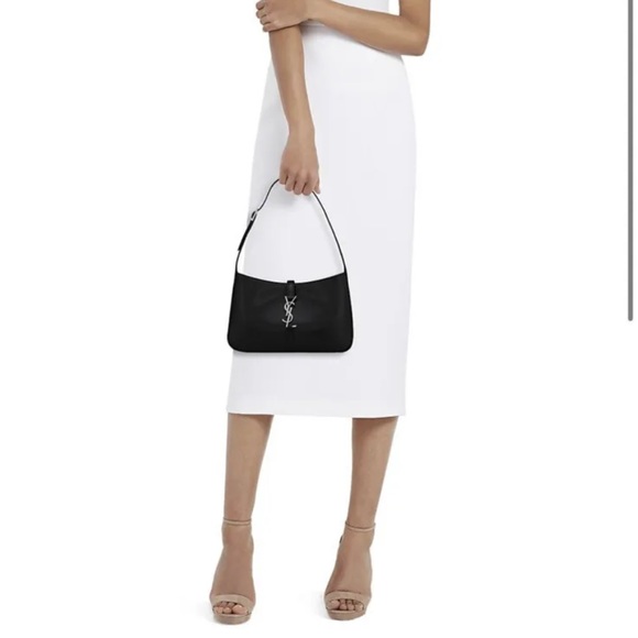 YSL 5 a 7 bag in black patent - Picture 6 of 8